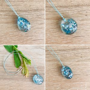 Pendentifs résine paillettes turquoise et argent
